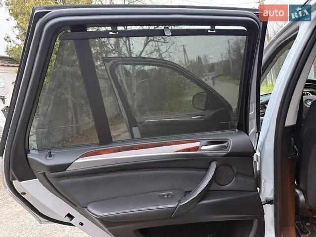 Серый БМВ Х5, объемом двигателя 2.98 л и пробегом 168 тыс. км за 12300 $, фото 19 на Automoto.ua