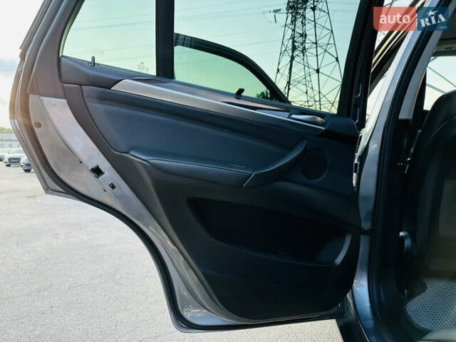 Серый БМВ Х5, объемом двигателя 2.98 л и пробегом 216 тыс. км за 14700 $, фото 18 на Automoto.ua