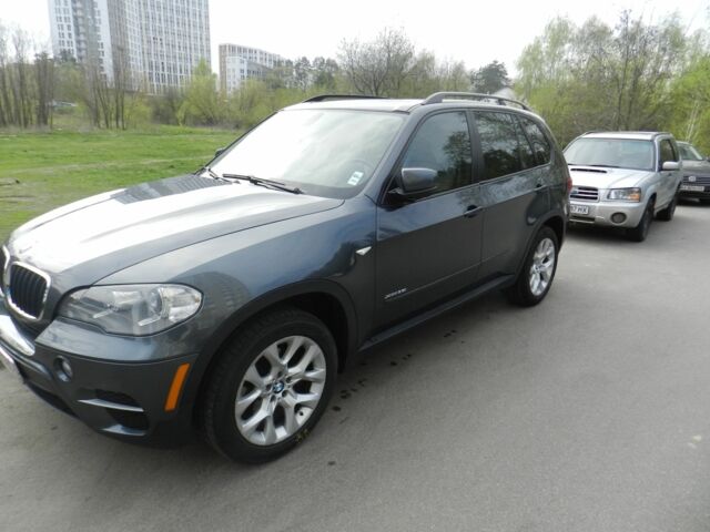 Сірий БМВ Х5, об'ємом двигуна 3 л та пробігом 120 тис. км за 14300 $, фото 1 на Automoto.ua