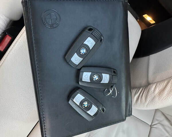 Серый БМВ Х5, объемом двигателя 3 л и пробегом 287 тыс. км за 15500 $, фото 52 на Automoto.ua