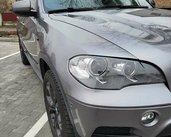 Сірий БМВ Х5, об'ємом двигуна 2.99 л та пробігом 252 тис. км за 19800 $, фото 10 на Automoto.ua