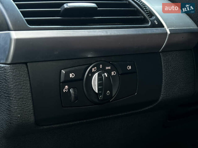 Серый БМВ Х5, объемом двигателя 2.99 л и пробегом 225 тыс. км за 15999 $, фото 8 на Automoto.ua