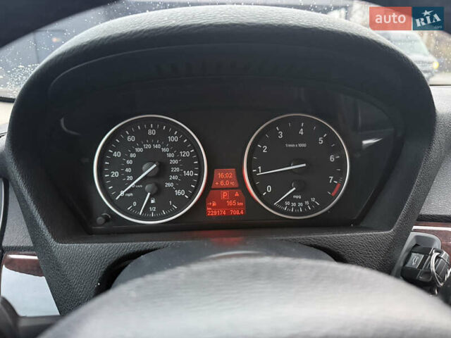 Серый БМВ Х5, объемом двигателя 2.98 л и пробегом 230 тыс. км за 14500 $, фото 26 на Automoto.ua