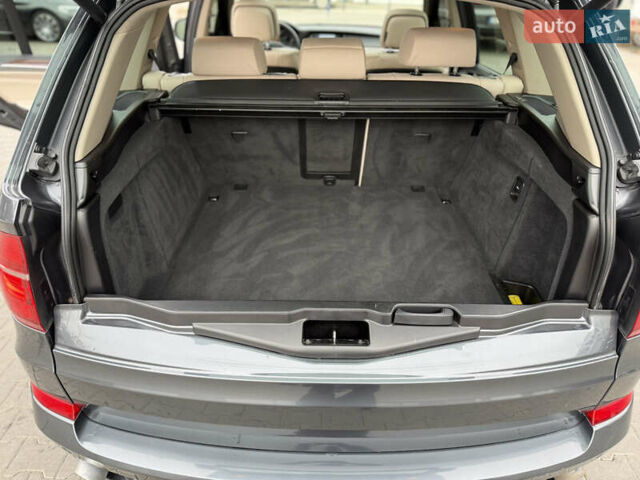 Сірий БМВ Х5, об'ємом двигуна 2.98 л та пробігом 180 тис. км за 14800 $, фото 12 на Automoto.ua