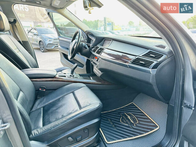 Серый БМВ Х5, объемом двигателя 2.98 л и пробегом 216 тыс. км за 14700 $, фото 25 на Automoto.ua