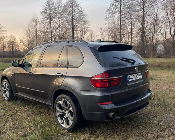 Сірий БМВ Х5, об'ємом двигуна 3 л та пробігом 236 тис. км за 16700 $, фото 5 на Automoto.ua