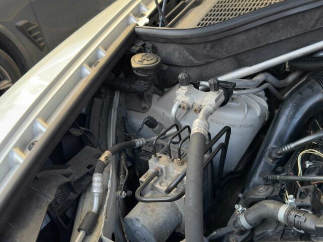 Серый БМВ Х5, объемом двигателя 3 л и пробегом 211 тыс. км за 8500 $, фото 7 на Automoto.ua