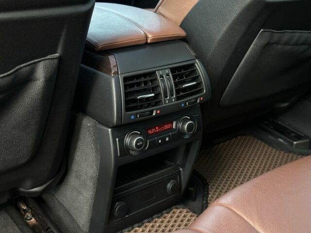 Сірий БМВ Х5, об'ємом двигуна 3 л та пробігом 214 тис. км за 12800 $, фото 22 на Automoto.ua