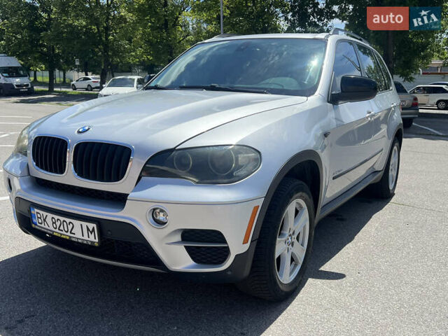 Серый БМВ Х5, объемом двигателя 2.98 л и пробегом 285 тыс. км за 15999 $, фото 1 на Automoto.ua