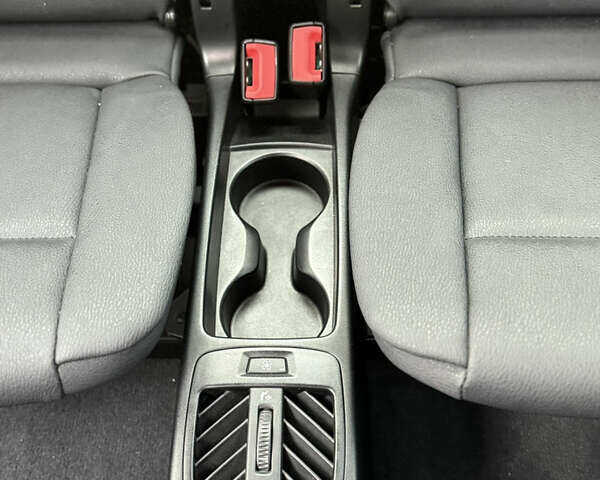 Серый БМВ Х5, объемом двигателя 2.98 л и пробегом 306 тыс. км за 11950 $, фото 18 на Automoto.ua