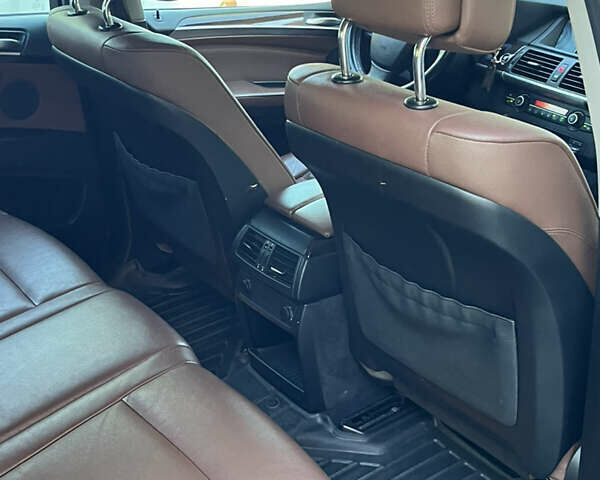 Серый БМВ Х5, объемом двигателя 3 л и пробегом 241 тыс. км за 16300 $, фото 11 на Automoto.ua