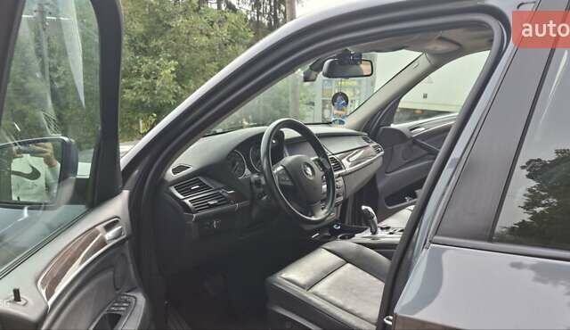 Серый БМВ Х5, объемом двигателя 3 л и пробегом 220 тыс. км за 17500 $, фото 18 на Automoto.ua