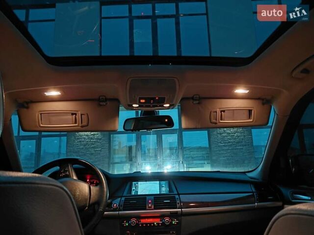 Серый БМВ Х5, объемом двигателя 3 л и пробегом 250 тыс. км за 15700 $, фото 17 на Automoto.ua