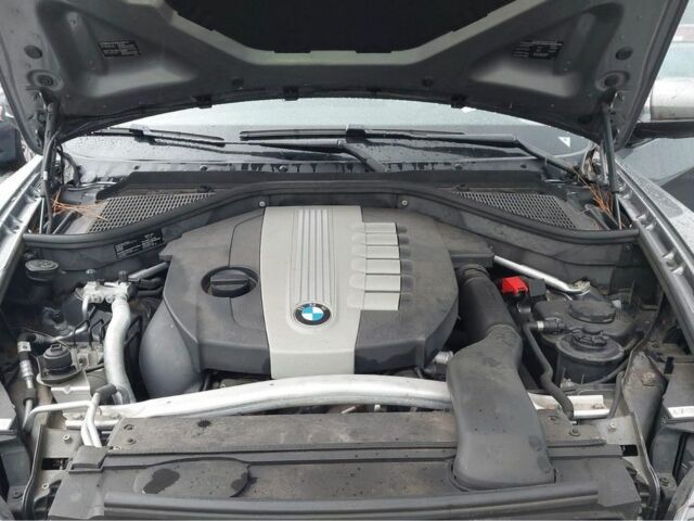 Серый БМВ Х5, объемом двигателя 3 л и пробегом 192 тыс. км за 10000 $, фото 12 на Automoto.ua