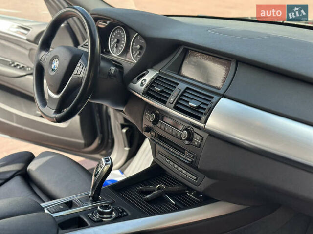 Сірий БМВ Х5, об'ємом двигуна 3 л та пробігом 290 тис. км за 18900 $, фото 29 на Automoto.ua