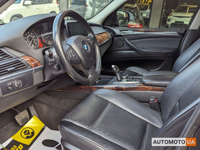 Серый БМВ Х5, объемом двигателя 3 л и пробегом 320 тыс. км за 19800 $, фото 7 на Automoto.ua