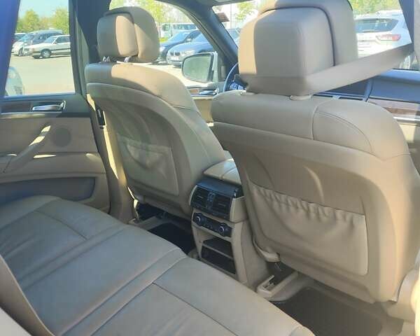 Серый БМВ Х5, объемом двигателя 2.99 л и пробегом 162 тыс. км за 18700 $, фото 12 на Automoto.ua