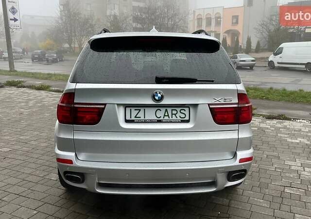 Серый БМВ Х5, объемом двигателя 3 л и пробегом 130 тыс. км за 19950 $, фото 7 на Automoto.ua