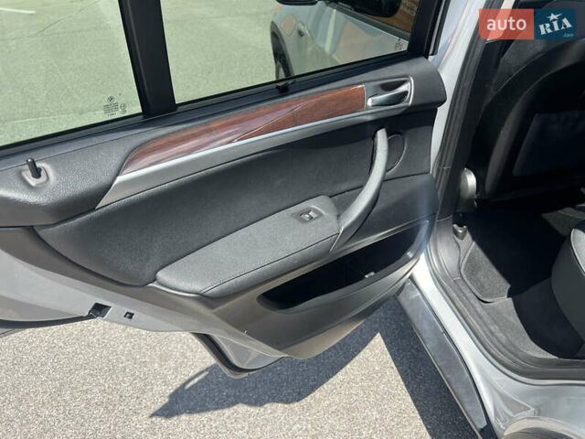 Серый БМВ Х5, объемом двигателя 2.98 л и пробегом 285 тыс. км за 15999 $, фото 44 на Automoto.ua
