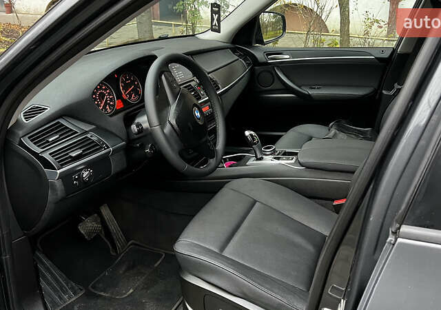 Серый БМВ Х5, объемом двигателя 2.98 л и пробегом 239 тыс. км за 12700 $, фото 9 на Automoto.ua