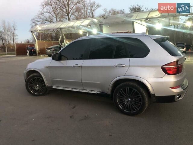 Сірий БМВ Х5, об'ємом двигуна 3 л та пробігом 258 тис. км за 18000 $, фото 3 на Automoto.ua