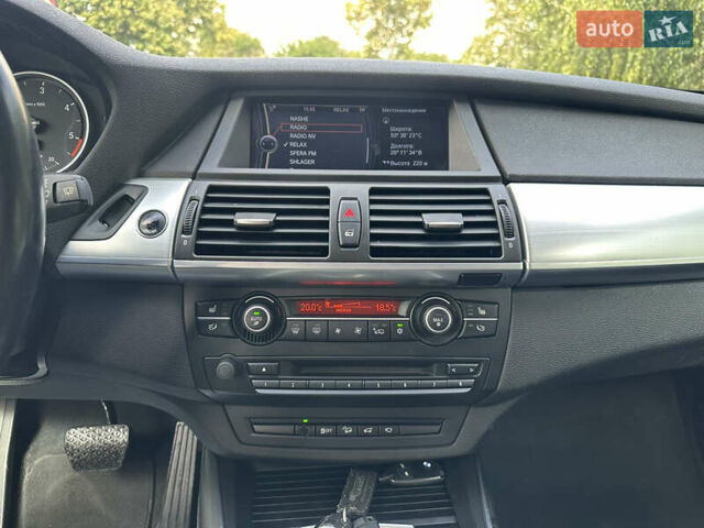 Сірий БМВ Х5, об'ємом двигуна 3 л та пробігом 290 тис. км за 18900 $, фото 60 на Automoto.ua