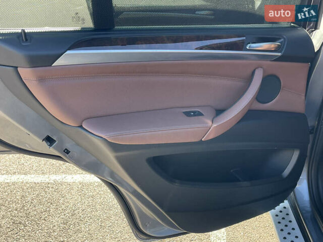 Серый БМВ Х5, объемом двигателя 3 л и пробегом 328 тыс. км за 16999 $, фото 24 на Automoto.ua