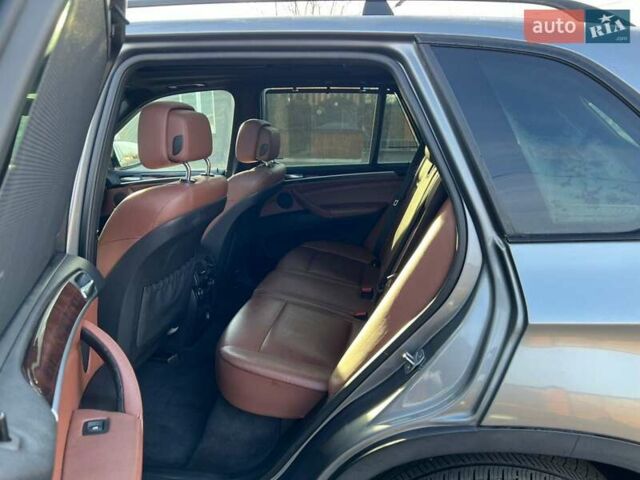 Серый БМВ Х5, объемом двигателя 2.99 л и пробегом 274 тыс. км за 13555 $, фото 4 на Automoto.ua