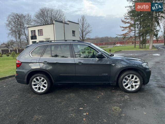 Серый БМВ Х5, объемом двигателя 2.98 л и пробегом 215 тыс. км за 11900 $, фото 3 на Automoto.ua