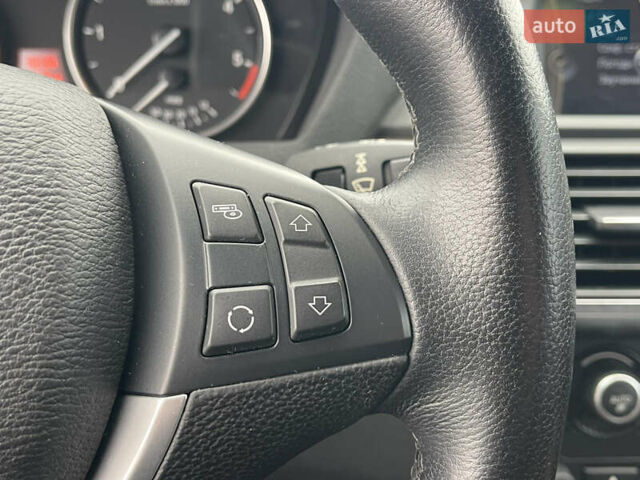 Серый БМВ Х5, объемом двигателя 3 л и пробегом 328 тыс. км за 16950 $, фото 27 на Automoto.ua