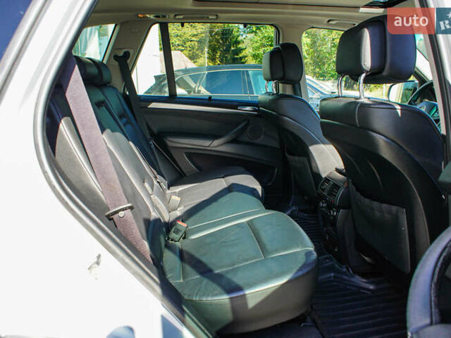 Серый БМВ Х5, объемом двигателя 3 л и пробегом 258 тыс. км за 12950 $, фото 36 на Automoto.ua