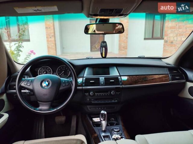 Серый БМВ Х5, объемом двигателя 2.98 л и пробегом 267 тыс. км за 15000 $, фото 17 на Automoto.ua