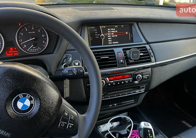 Сірий БМВ Х5, об'ємом двигуна 2.98 л та пробігом 239 тис. км за 12800 $, фото 16 на Automoto.ua