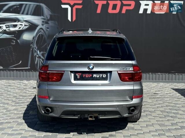 Серый БМВ Х5, объемом двигателя 3 л и пробегом 253 тыс. км за 15800 $, фото 18 на Automoto.ua