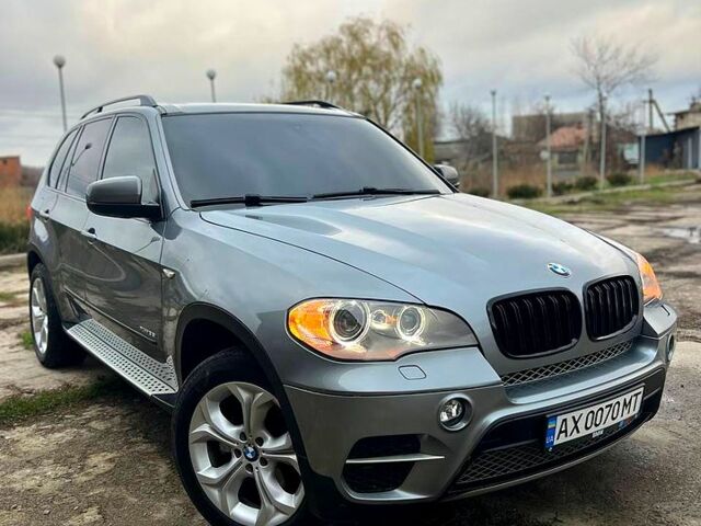 Серый БМВ Х5, объемом двигателя 3 л и пробегом 228 тыс. км за 19300 $, фото 4 на Automoto.ua
