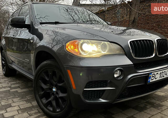 Серый БМВ Х5, объемом двигателя 2.98 л и пробегом 239 тыс. км за 12700 $, фото 2 на Automoto.ua