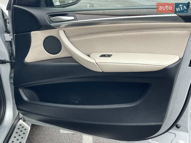 Сірий БМВ Х5, об'ємом двигуна 3 л та пробігом 285 тис. км за 15600 $, фото 41 на Automoto.ua