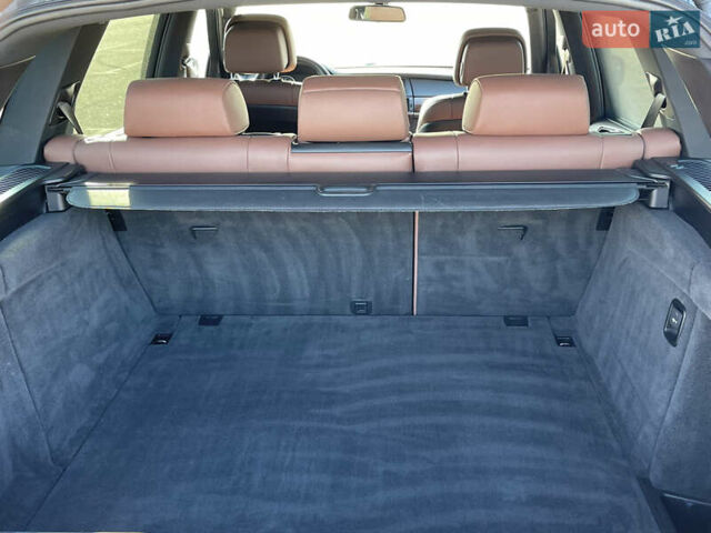 Серый БМВ Х5, объемом двигателя 3 л и пробегом 328 тыс. км за 16999 $, фото 32 на Automoto.ua