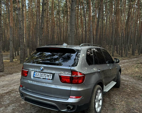 Серый БМВ Х5, объемом двигателя 2.98 л и пробегом 228 тыс. км за 16800 $, фото 3 на Automoto.ua