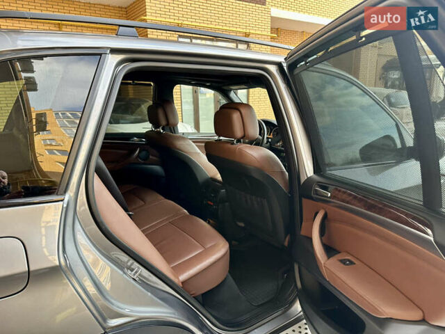 Серый БМВ Х5, объемом двигателя 2.99 л и пробегом 285 тыс. км за 16900 $, фото 16 на Automoto.ua