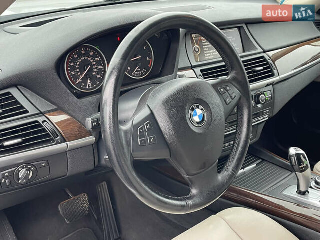 Сірий БМВ Х5, об'ємом двигуна 3 л та пробігом 285 тис. км за 15600 $, фото 17 на Automoto.ua