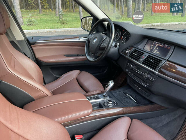 Серый БМВ Х5, объемом двигателя 2.98 л и пробегом 215 тыс. км за 11900 $, фото 31 на Automoto.ua