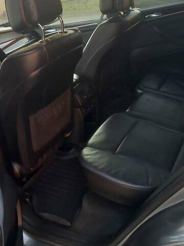 Сірий БМВ Х5, об'ємом двигуна 2.98 л та пробігом 163 тис. км за 14500 $, фото 1 на Automoto.ua