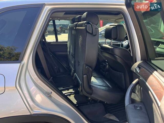 Серый БМВ Х5, объемом двигателя 3 л и пробегом 258 тыс. км за 12950 $, фото 37 на Automoto.ua