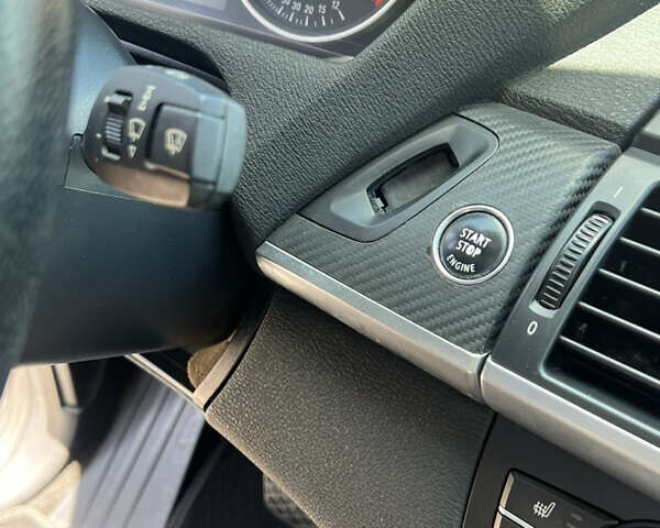 Серый БМВ Х5, объемом двигателя 2.98 л и пробегом 285 тыс. км за 15999 $, фото 27 на Automoto.ua