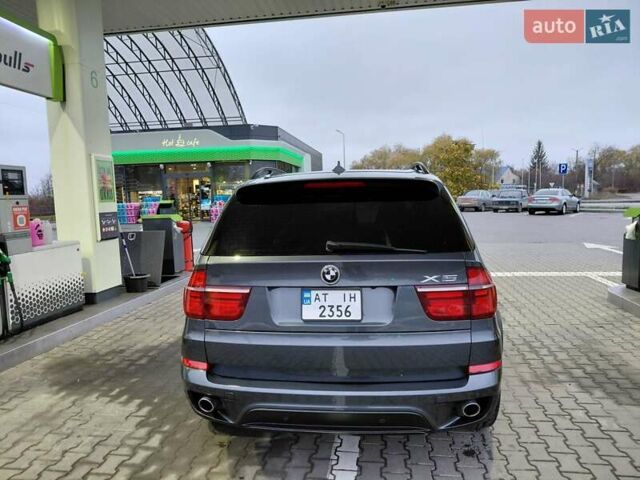 Серый БМВ Х5, объемом двигателя 3 л и пробегом 250 тыс. км за 15700 $, фото 22 на Automoto.ua