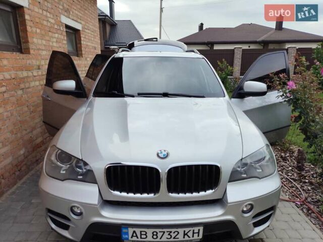 Серый БМВ Х5, объемом двигателя 2.98 л и пробегом 267 тыс. км за 15000 $, фото 3 на Automoto.ua