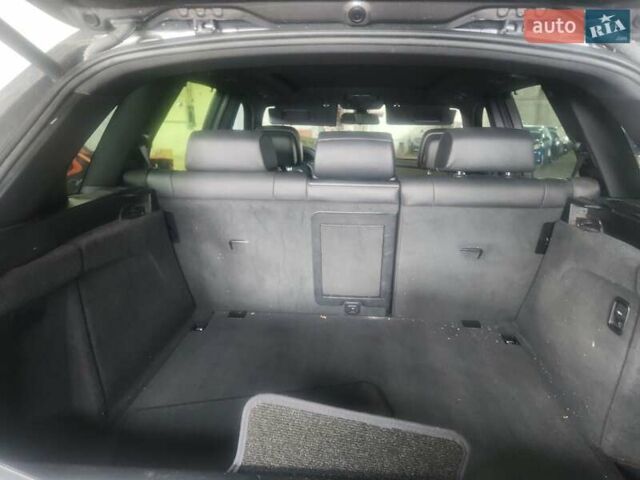 Серый БМВ Х5, объемом двигателя 3.01 л и пробегом 192 тыс. км за 10000 $, фото 11 на Automoto.ua