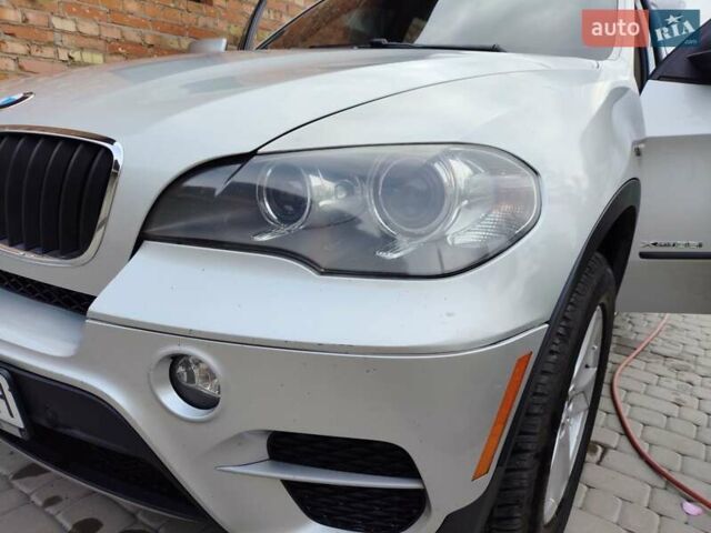 Серый БМВ Х5, объемом двигателя 2.98 л и пробегом 267 тыс. км за 15000 $, фото 5 на Automoto.ua