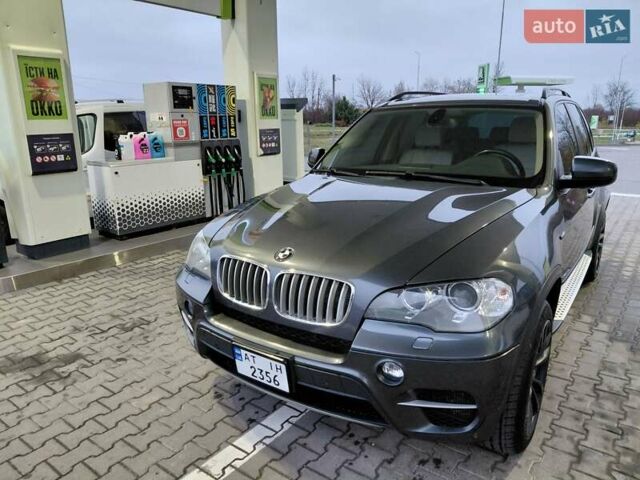 Серый БМВ Х5, объемом двигателя 3 л и пробегом 250 тыс. км за 15700 $, фото 67 на Automoto.ua